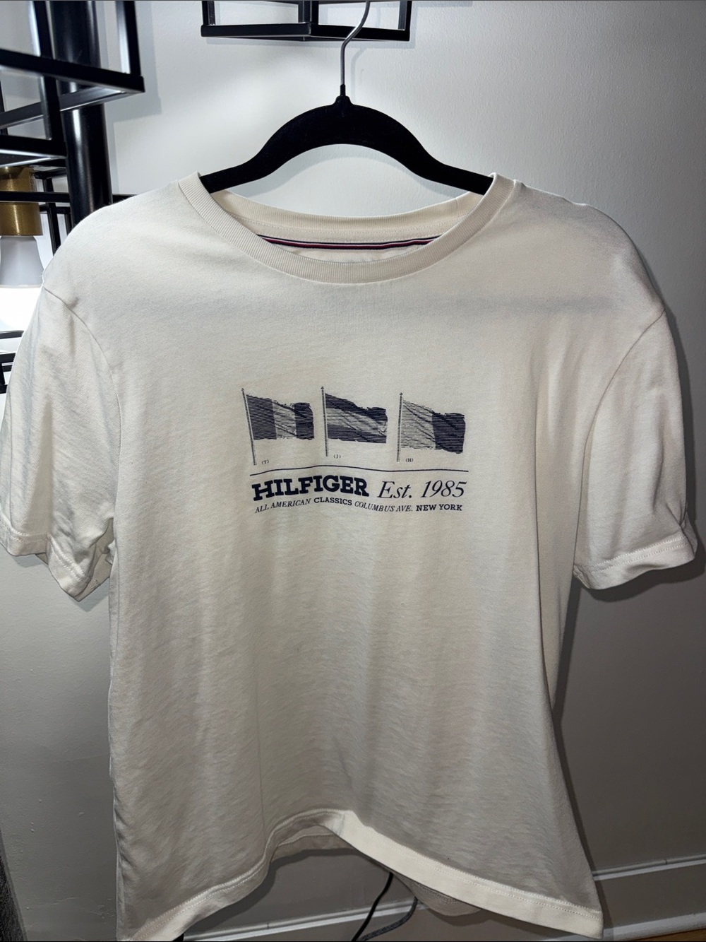 Tommy Hilfiger Cream Graphic Tee with Navy Print